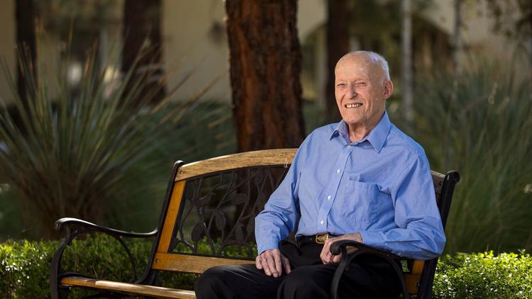 la-1509555929-v5nygstoyt-snap-image